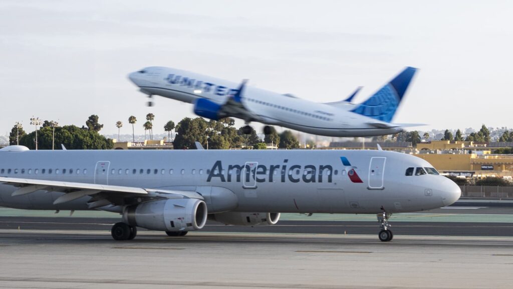American Airlines se queda atrás de los viajes de lujo, quedando atrás de Delta Air Lines y United Airlines