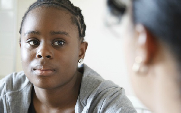 Los niños, los cuidadores adoptivos y los trabajadores sociales se enfrentan a niveles crecientes de racismo, advirtió McAllister