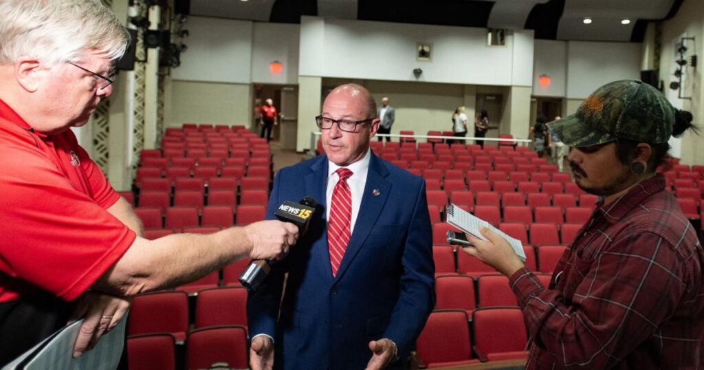 La Universidad de Luisiana en Lafayette despide a 70 empleados más | Educación