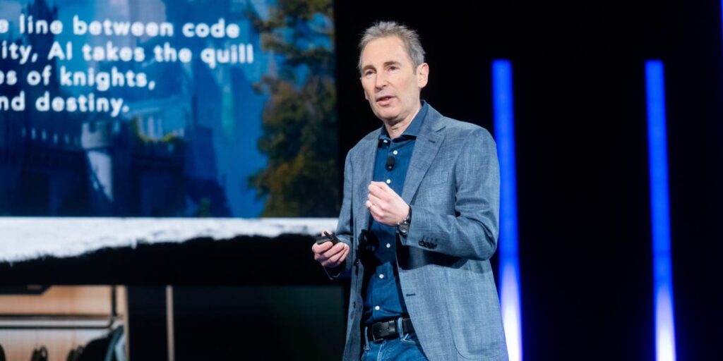 Los despidos en Amazon son los que más afectan a los propietarios de tiendas minoristas. AWS podría ser el siguiente.