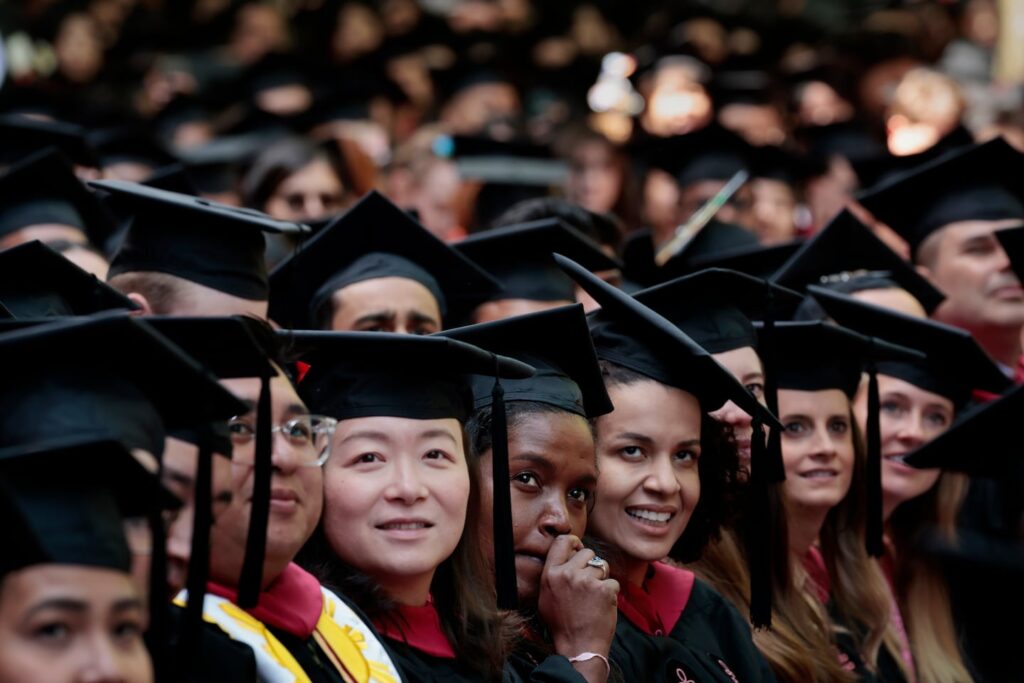 En medio de su batalla con la Casa Blanca, la Universidad de Harvard ha notado una disminución en la diversidad de su alumnado.