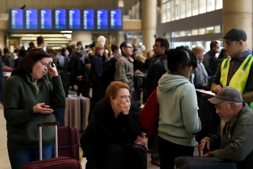 Interrupción de viajes en LAX: paradas en tierra y retrasos por falta de tráfico aéreo