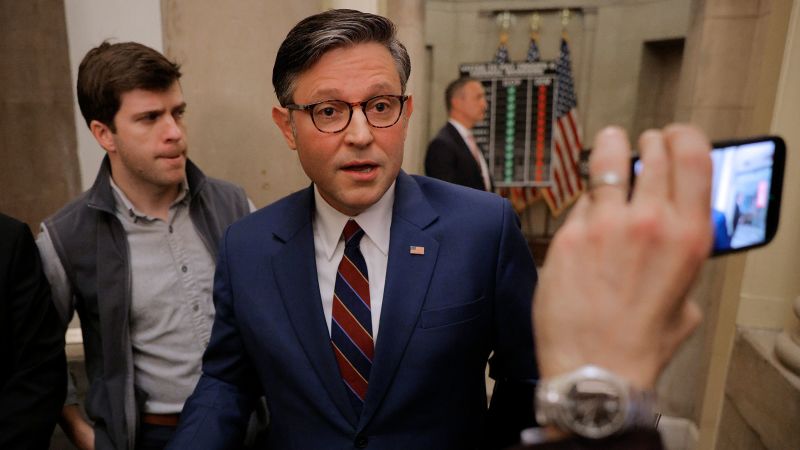 El primer ministro Johnson dice que ha discutido “limitaciones constitucionales” para un tercer mandato con el presidente Trump.