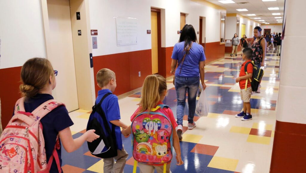 Oklahoma rescinde el plan de Ryan Walters para eliminar las pruebas estandarizadas