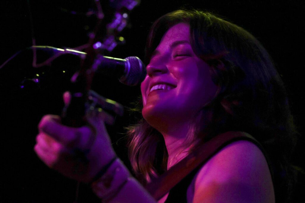 Los músicos locales de Austin perseveran a pesar de los crecientes desafíos financieros y sociales – Daily Texan