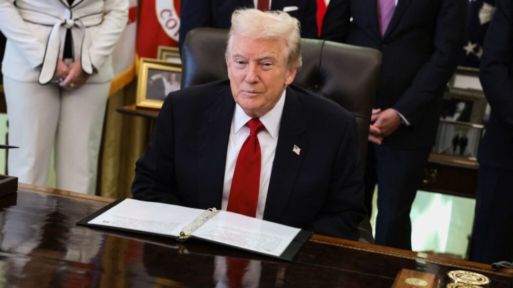 Trump, Eli Lilly y Novo Nordisk anuncian un acuerdo para reducir los precios de los medicamentos contra la obesidad