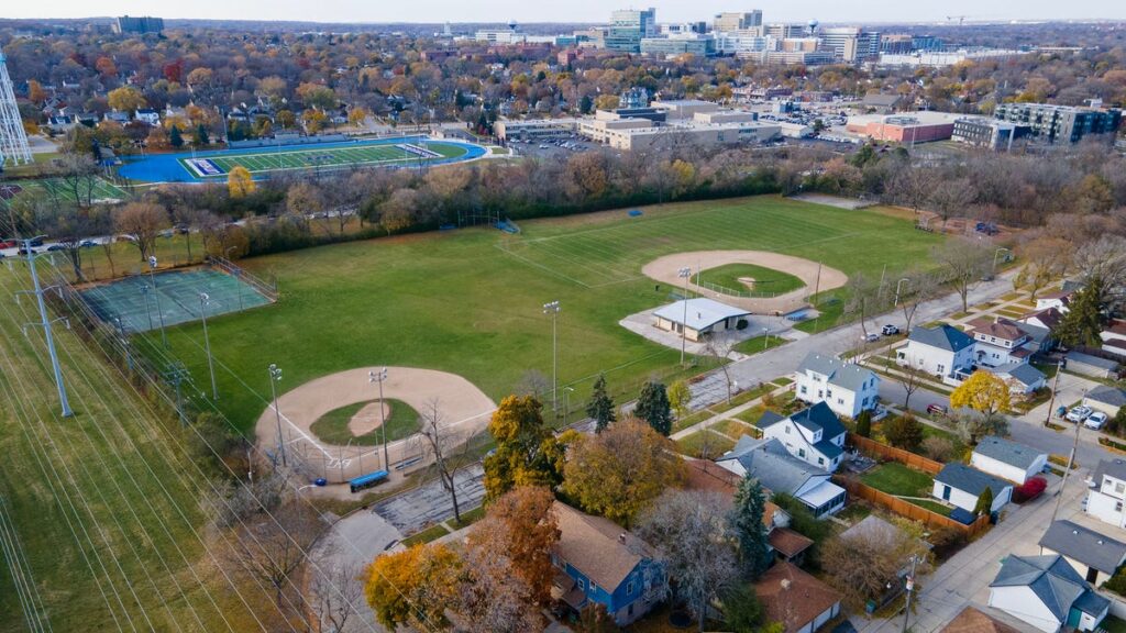 ¿Puede Pío construir instalaciones deportivas en parques públicos? Lo que necesitas saber