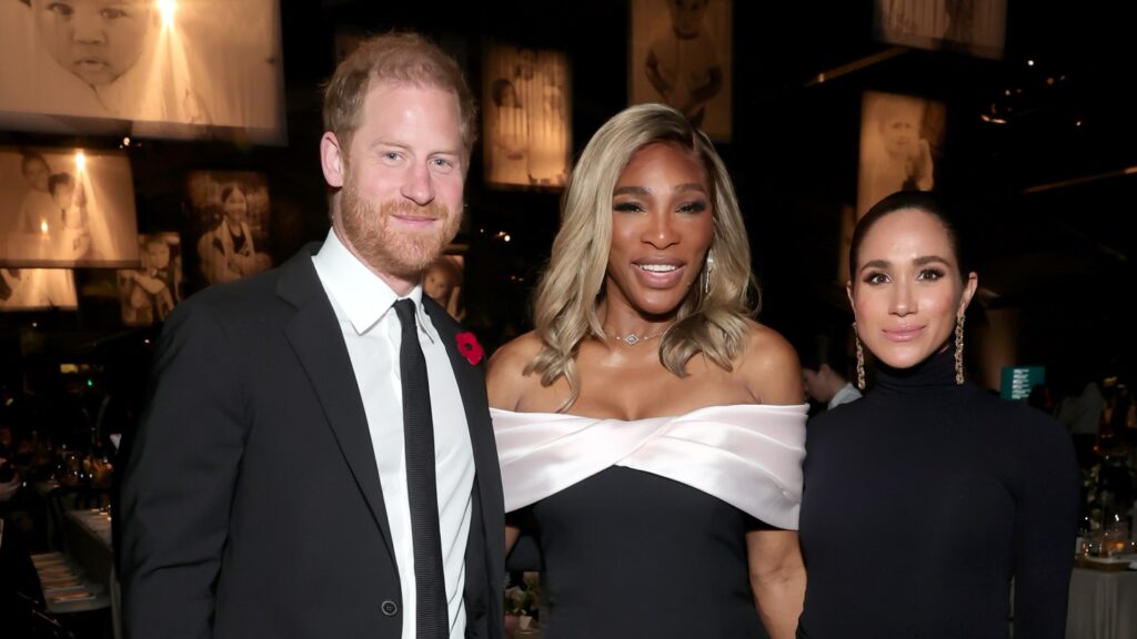 Serena Williams honrada en la Gala Baby2Baby, recaudando 18 millones de dólares para los niños