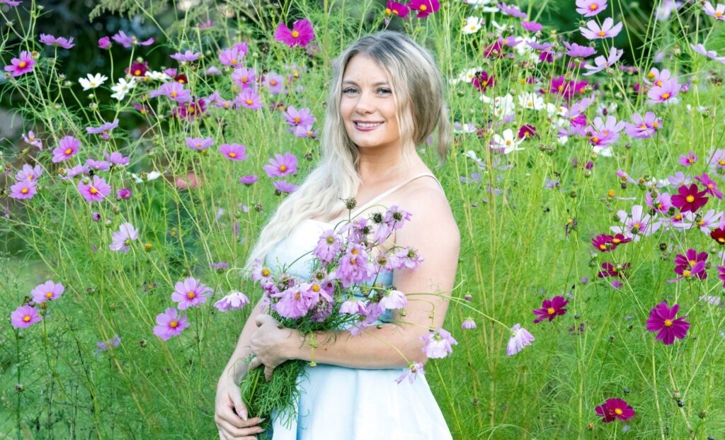 Esperanza en plena floración: la familia Camp Verde encuentra consuelo en los campos