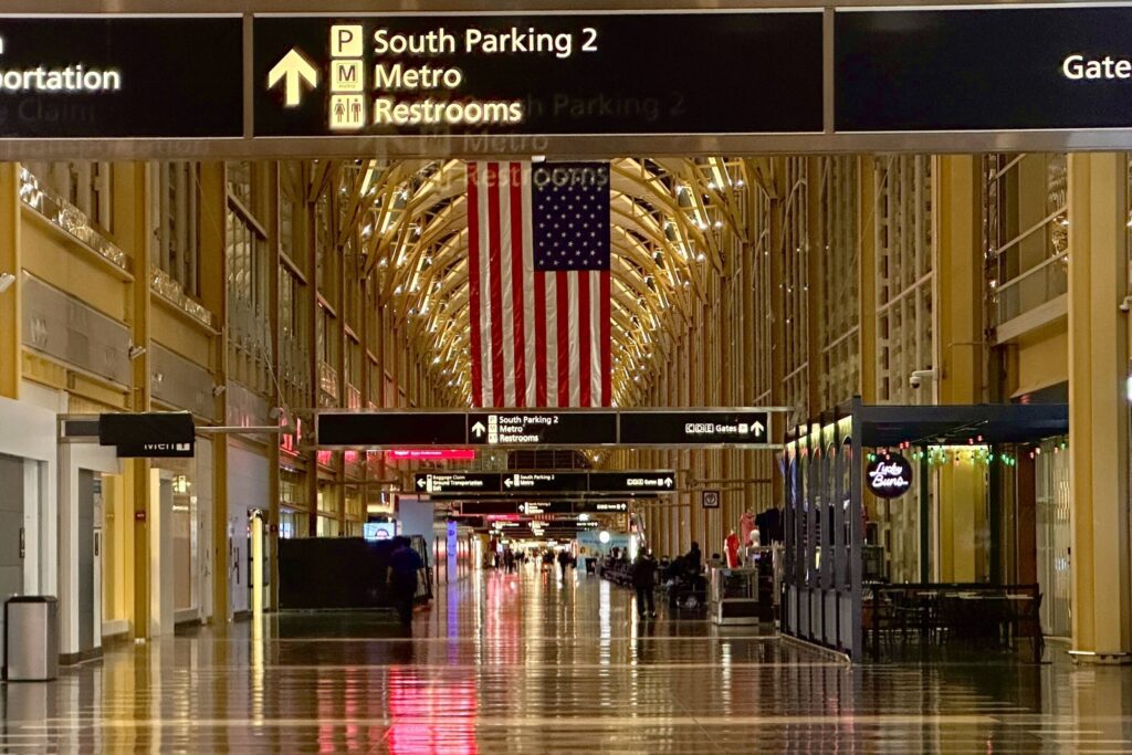 Algunos viajeros del área de Washington, D.C. dicen que viajar durante el cierre ha sido rápido y sencillo.